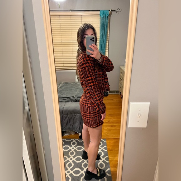 Favlux Skirt & Jacket Set - Picture 2 of 5